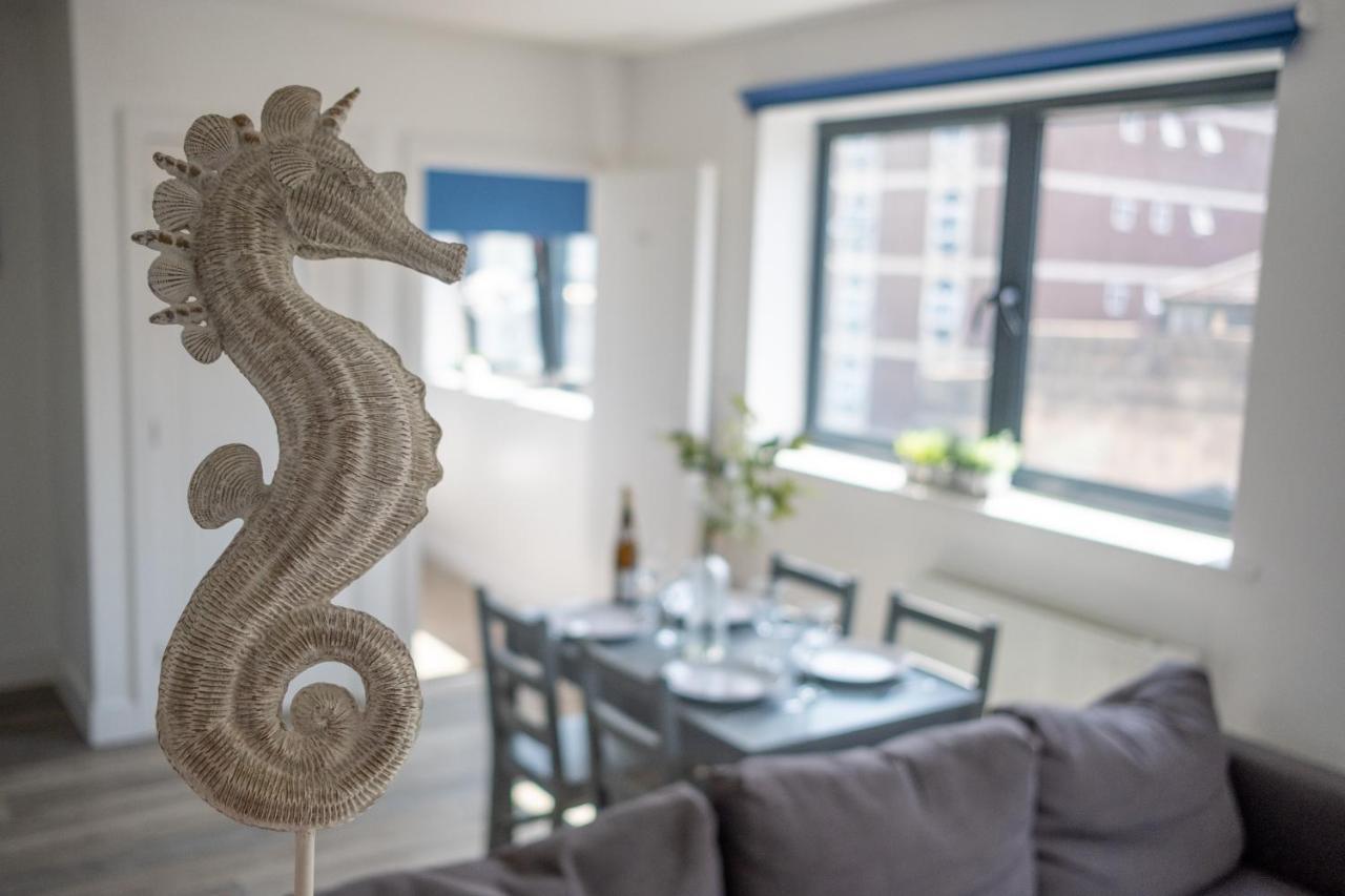 Modern One Bedroom Apartment In Town Centre & 4 Min To The Beach Μπόρνμουθ Εξωτερικό φωτογραφία