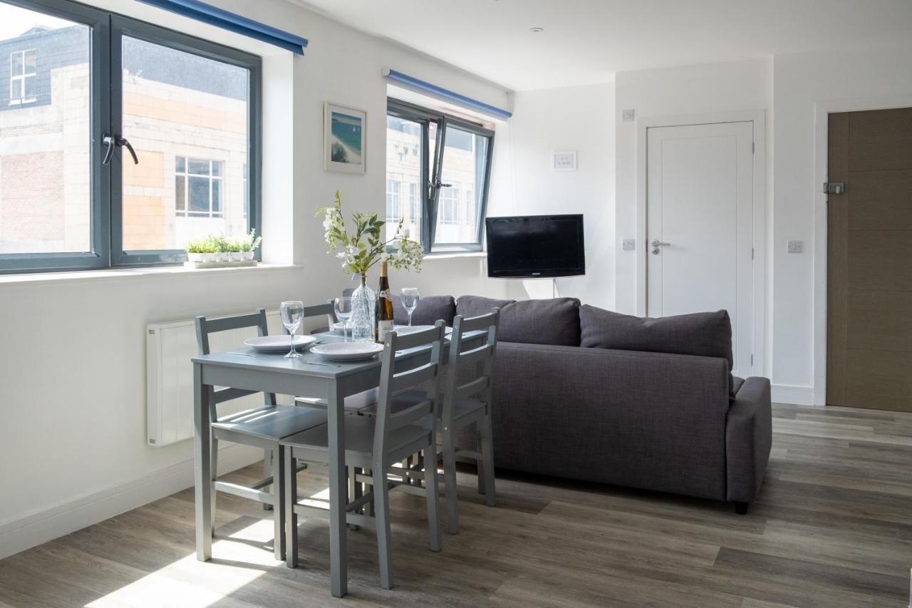 Modern One Bedroom Apartment In Town Centre & 4 Min To The Beach Μπόρνμουθ Εξωτερικό φωτογραφία